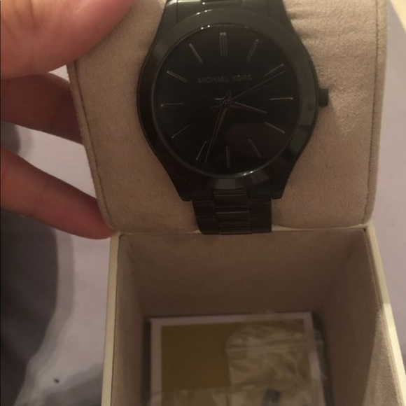 Micheal Kors Men’s Watch - Picture 3 of 3